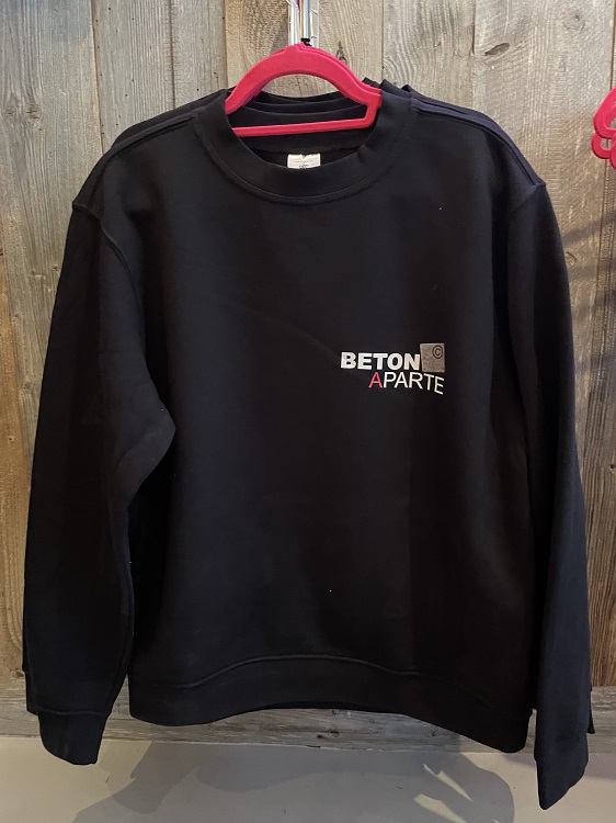 Sweater-Beton-Aparte-zwart-1